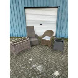 Tuinstoelen & tafels (nieuw)