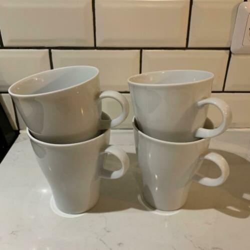4 Arzberg Coffee Mugs 9 cm./ Arzberg koffie en thee kopjes