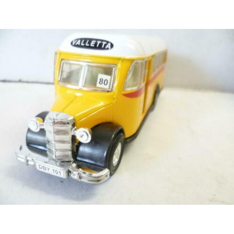 Malta Bus Bedford OB Coach 13cm lang modelauto nieuw in doos