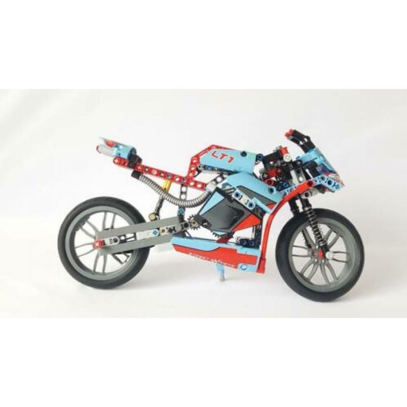 Lego Technic 2 in 1 motor 42036