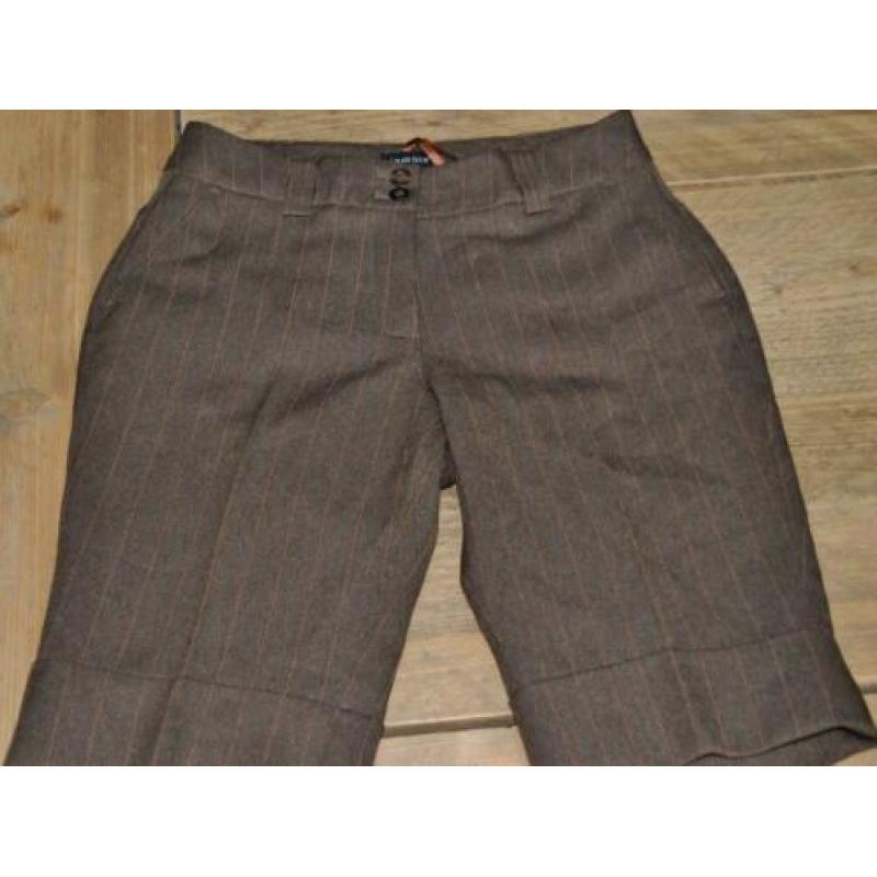 Korte broek Laura Scott)