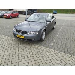 Audi A4 2.0 96KW 2001 Grijs youngtimer in zeer goede staat