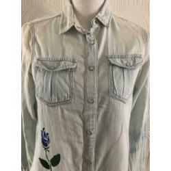 Maat m - my basic denim - licht blauw katoenen shirt
