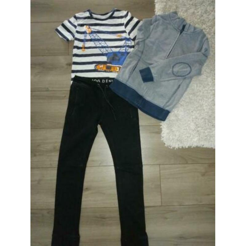 Heel veel jongenssets maat 122_128