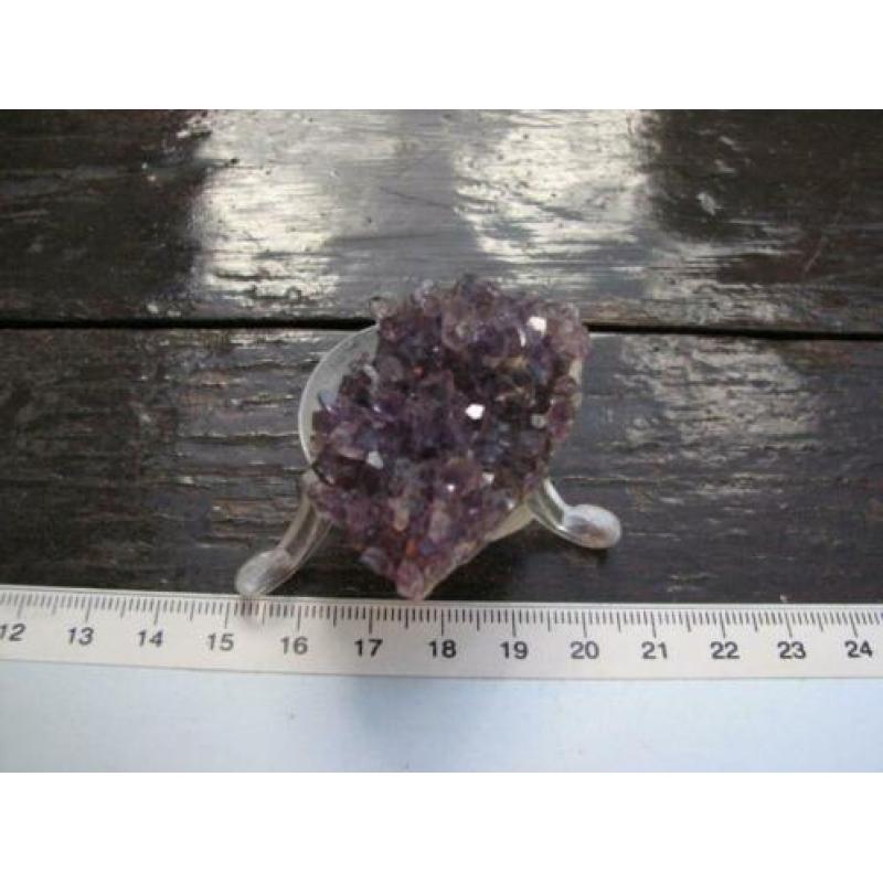 Diverse Mooie stukken Amethyst uit Brazilië.€ 6,00 per stuk