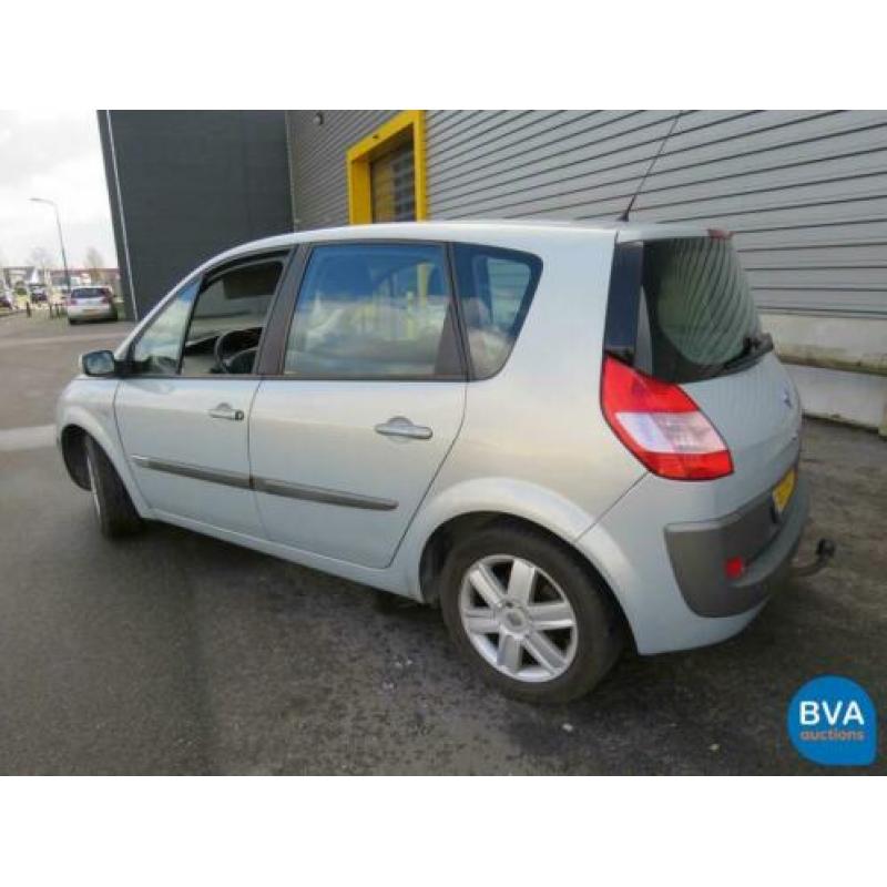 Renault Scénic 2.0 16V (bj 2003)