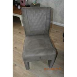 Te koop landelijke eettafel met 6 stoelen