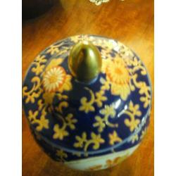 Mooie imari pot