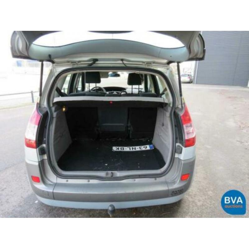 Renault Scénic 2.0 16V (bj 2003)