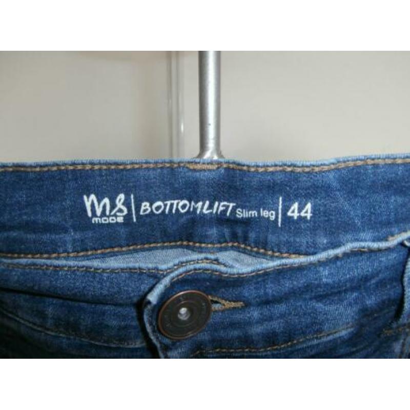 Spijkerbroek 44 M&S NIEUW