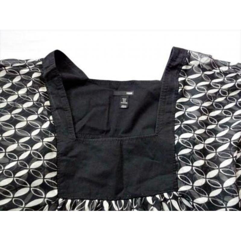 Zwart Wit ovaaltje blouse maat 38 met vlinder mouwen