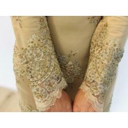Goud beige jurk, maat 38/38