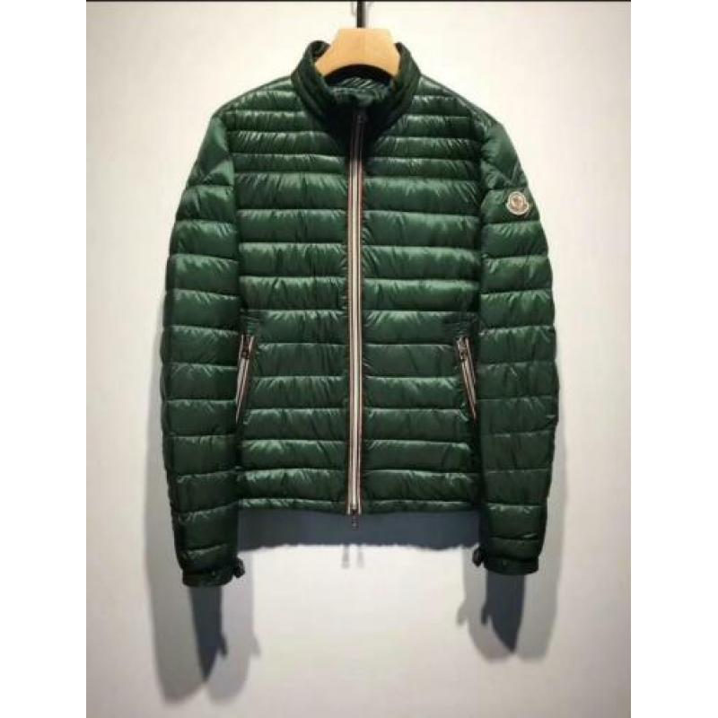 Moncler Jas Daniel Nieuw inclusief toebehoren Maat 2