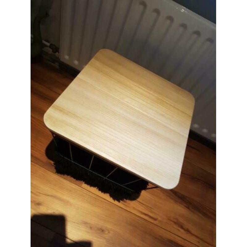 Bijzettafel / Mand op wieltjes