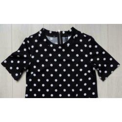 Mooi DIVIDED H&M zwart polkadots stretch jurkje S-M