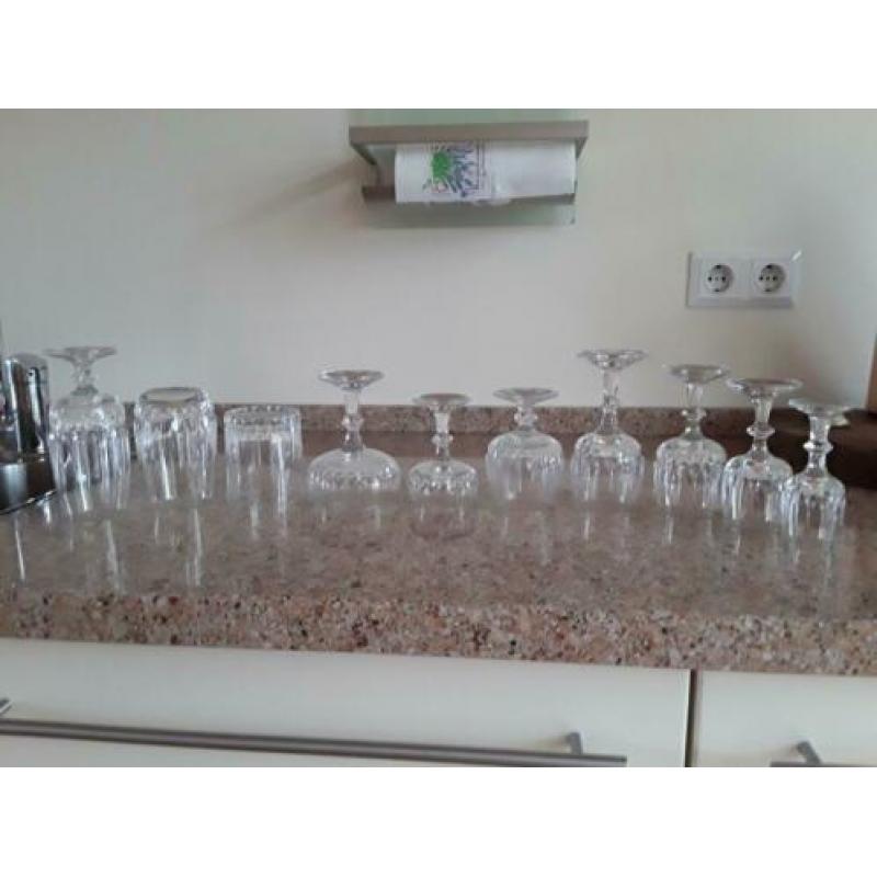 kristallen glasservies. Bleikristall > 24%.