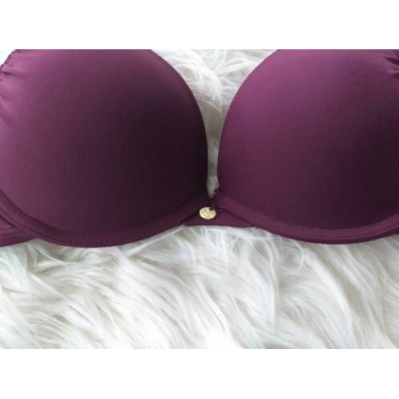 Donkerpaarse push up bikini van Hunkemoller maat 80A