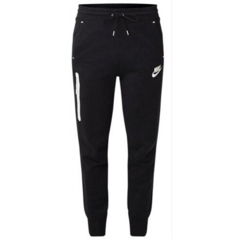Mooie Nike joggingsbroek (nieuw!!!) met prijskaart