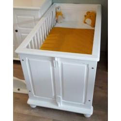 Babykamer landelijk brocante brocant wit compleet