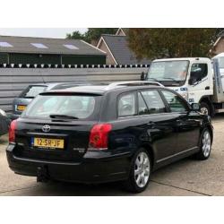 Toyota Avensis Wagon 2.0-16V VVTi Executive Automaat/ECC/LMV