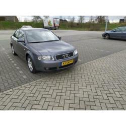 Audi A4 2.0 96KW 2001 Grijs youngtimer in zeer goede staat