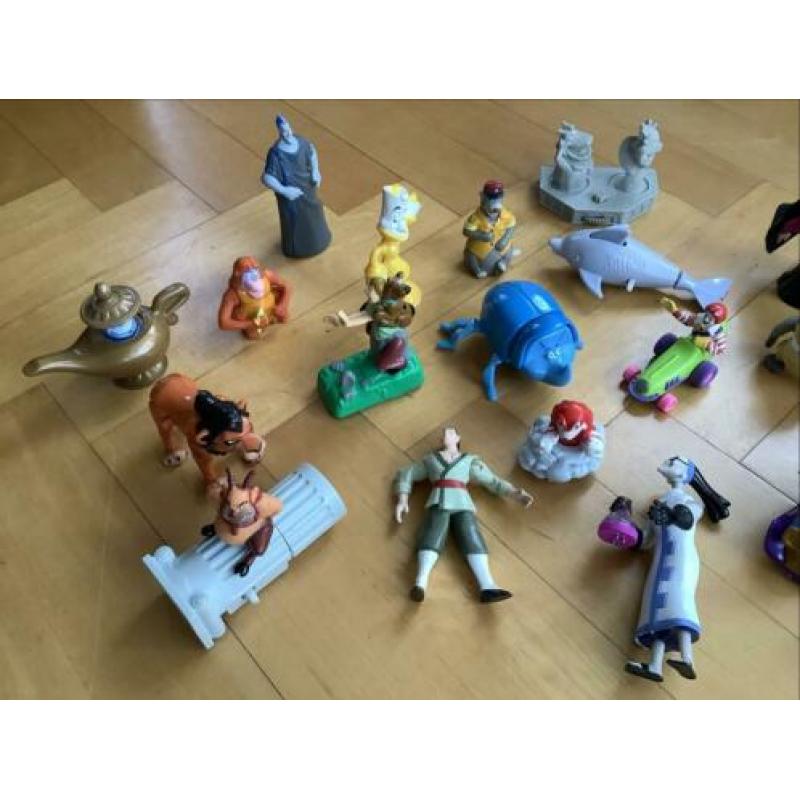 McDonalds speeltjes. De meeste uit de jaren 90.