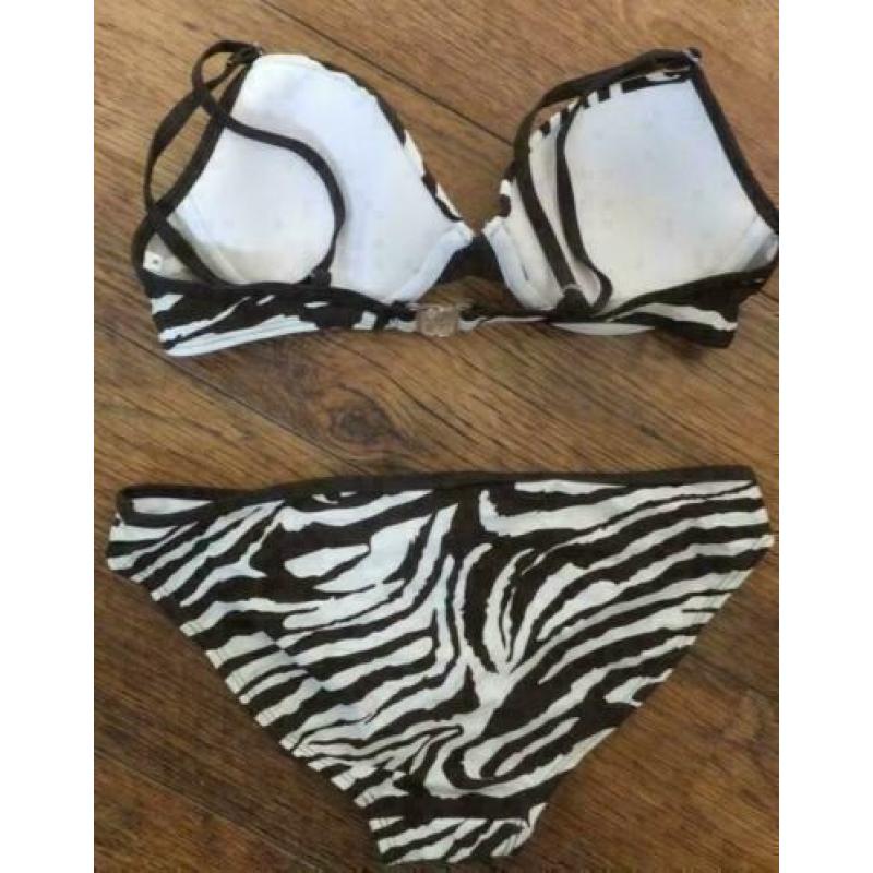 wit/bruin zebra bikini mt 36 met voorgevormde B cup
