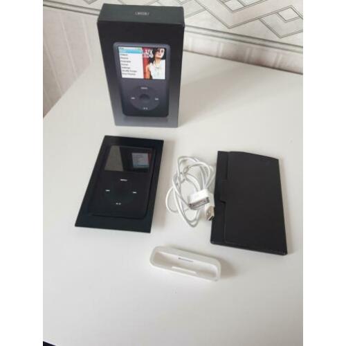 Ipod classic 80gb met 3 siliconen hoesjes