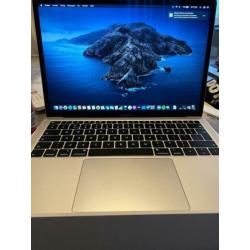 MacBook Air Retina 13 inch 2019
