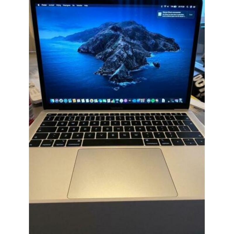 MacBook Air Retina 13 inch 2019