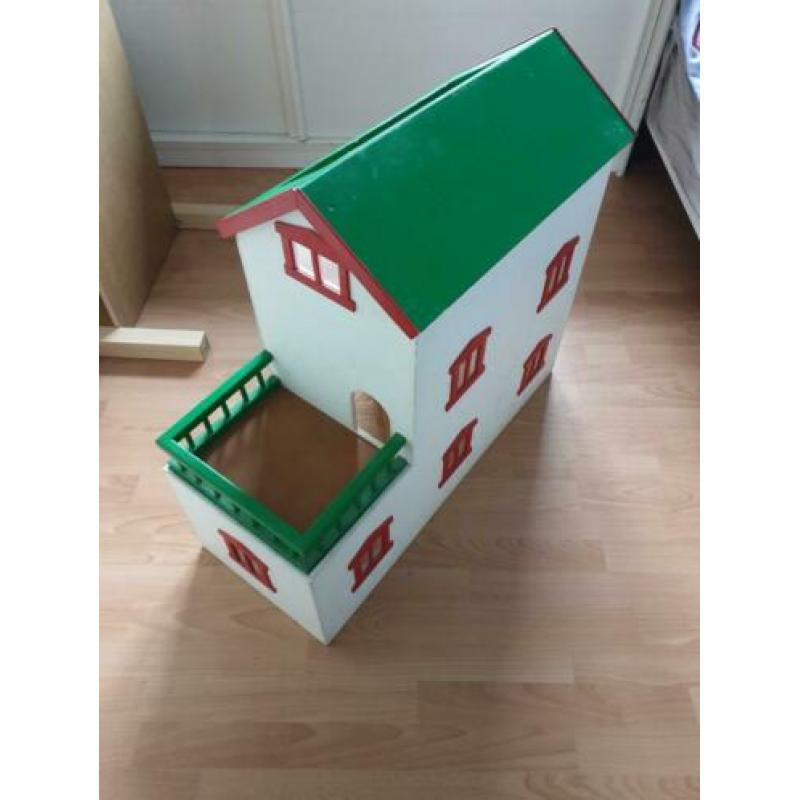 Uniek handgemaakt poppenhuis