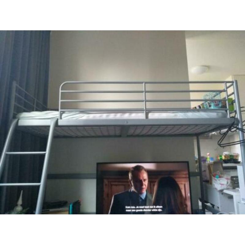 Tv meubel, tafel 2p, hoogslaper inc matras