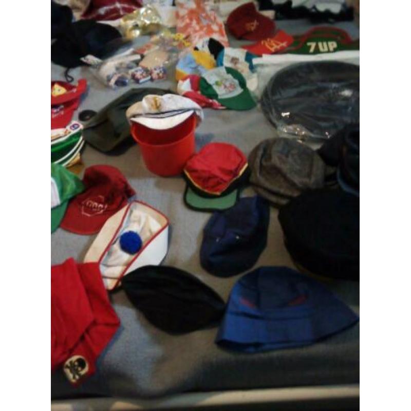 veel carnavals/verkleedspullen