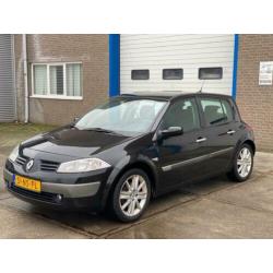 Renault Mégane 2.0-16V Privilège Luxe AIRCO ! SUPER MOOI ! K
