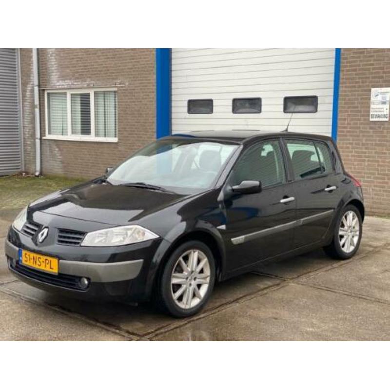 Renault Mégane 2.0-16V Privilège Luxe AIRCO ! SUPER MOOI ! K