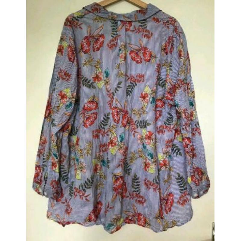 Ulla Popken. Mt XXL 50 52. Blouse. Blauw groen roze wit