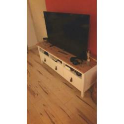 Tv meubel wit met houten boven laag, ikea, Hemnes