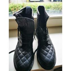 dr martins maat 39 (nieuw)