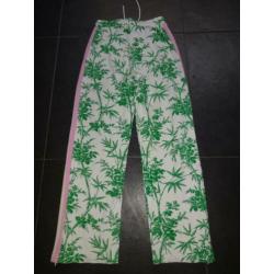 D4A Essentiel Antwerp soort jogging broek print band zijkant