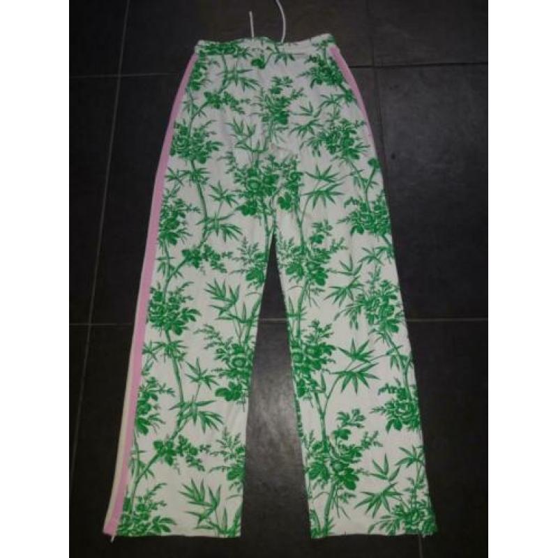 D4A Essentiel Antwerp soort jogging broek print band zijkant