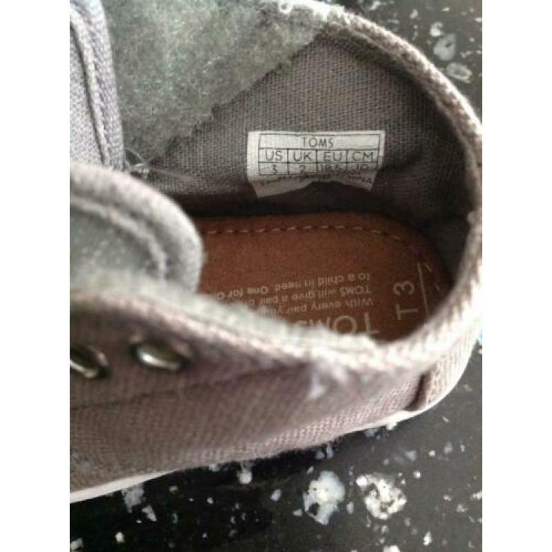 Toms babyschoentjes maat 18,5 unisex