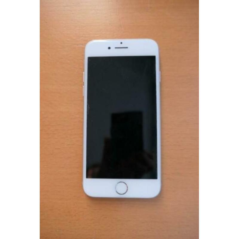 Apple iPhone 7 32GB Zilver. In nieuwstaat