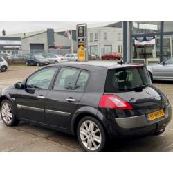 Renault Mégane 2.0-16V Privilège Luxe AIRCO ! SUPER MOOI ! K