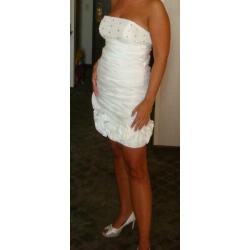 Trouwjurk (kort, strapless)