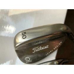 Titleis Vokey wedges 46 en 50 gr. met wedgeflex shaft