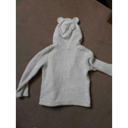 heel zacht vest met capuchon maat 122/128 creme kleur