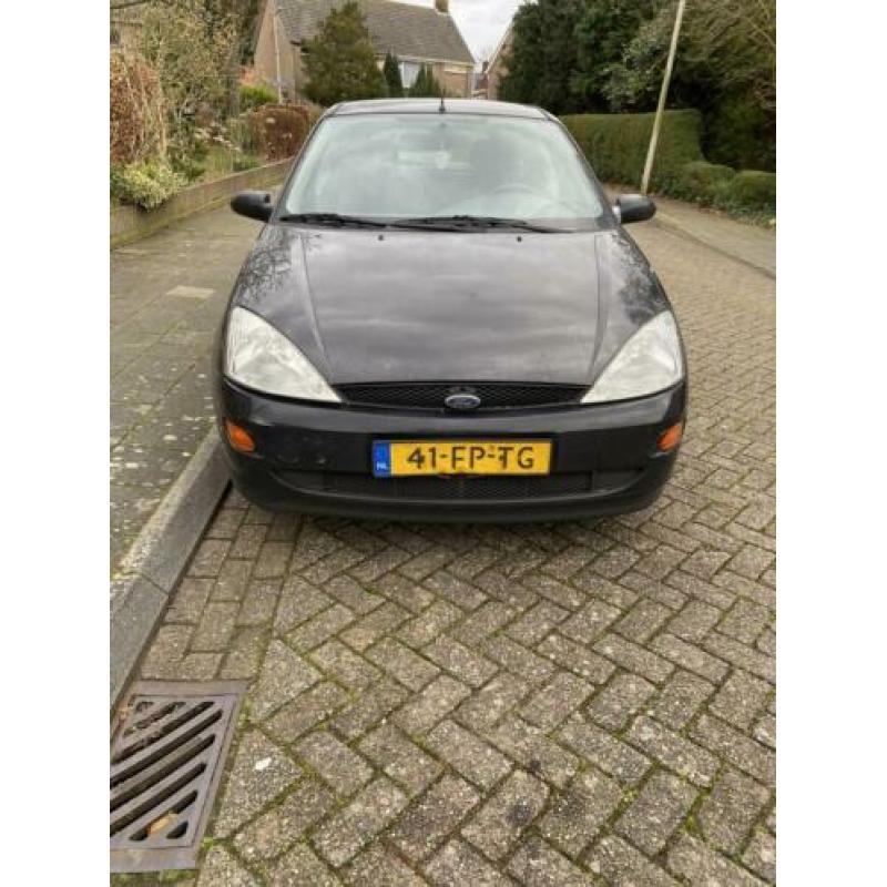 Ford Focus 1.4 2000 6 maanden apk