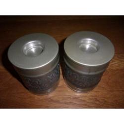 2 Metalen waxinelichthouders