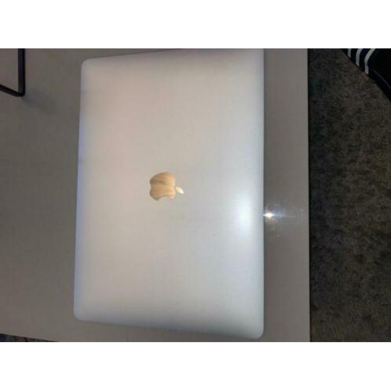 MacBook Air Retina 13 inch 2019