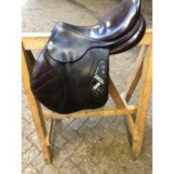 CWD 2Gs springzadel te koop 17.5 inch